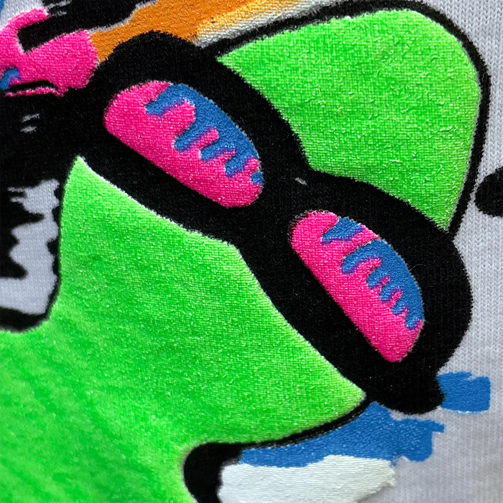 1989's Gecko Graffiti White Hoodie - Image 4