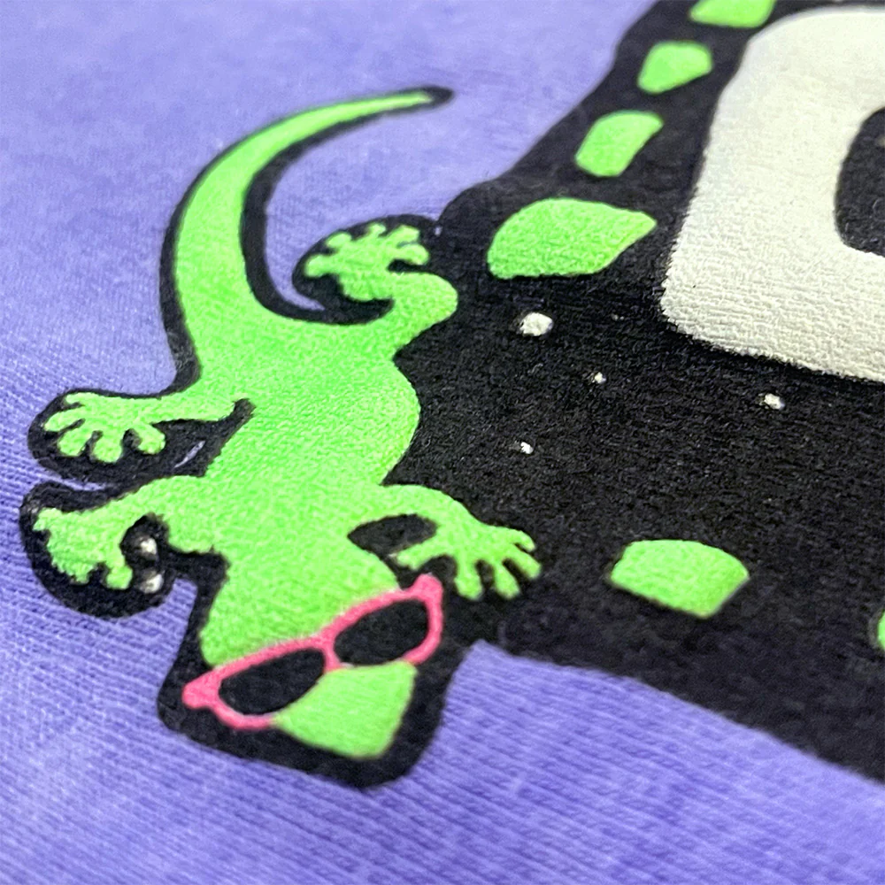1989 Gecko Beach Patrol - Purple to Pink Hyper Tee - Image 6
