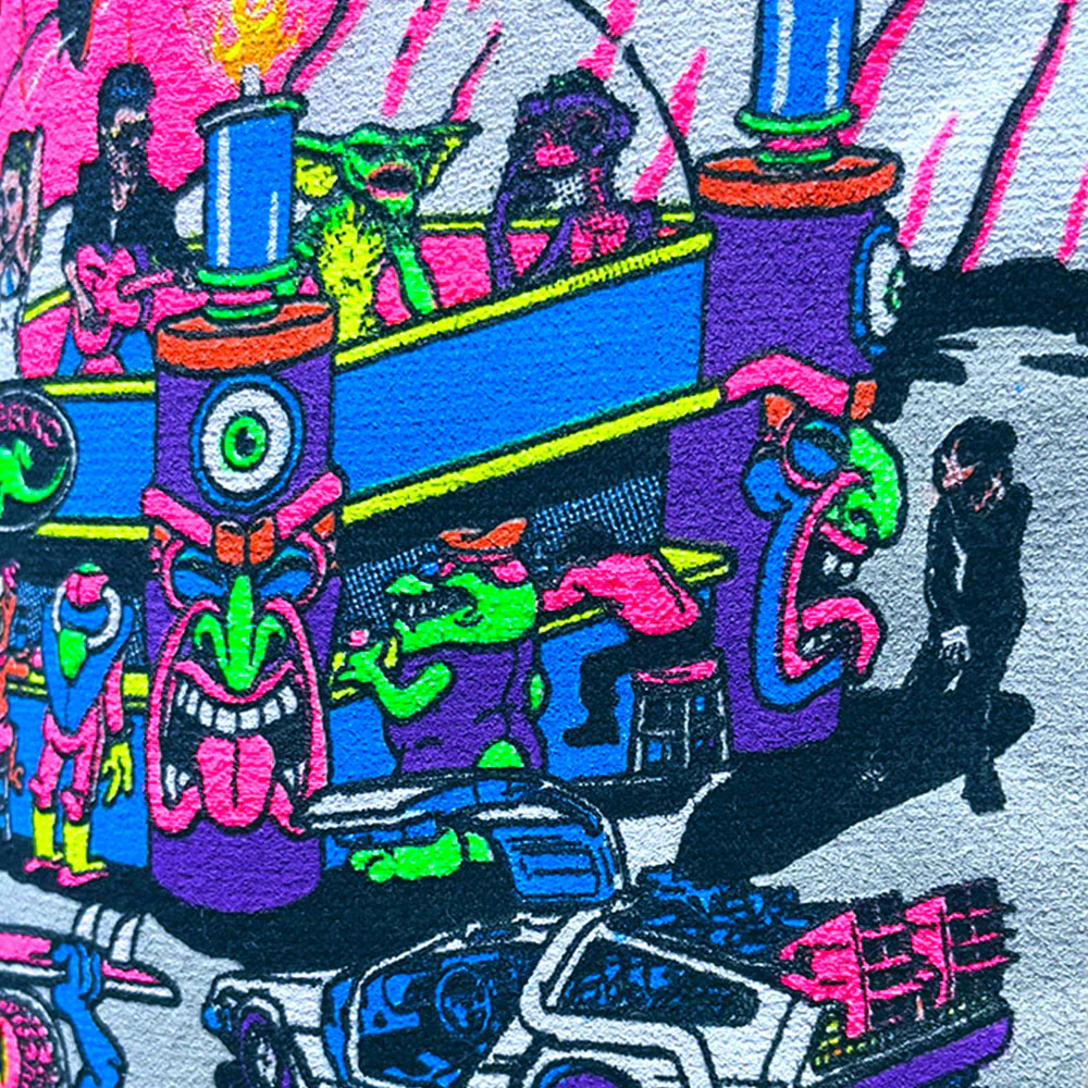Gecko Space Tiki: 1980's Soft Blue Tee - Image 9